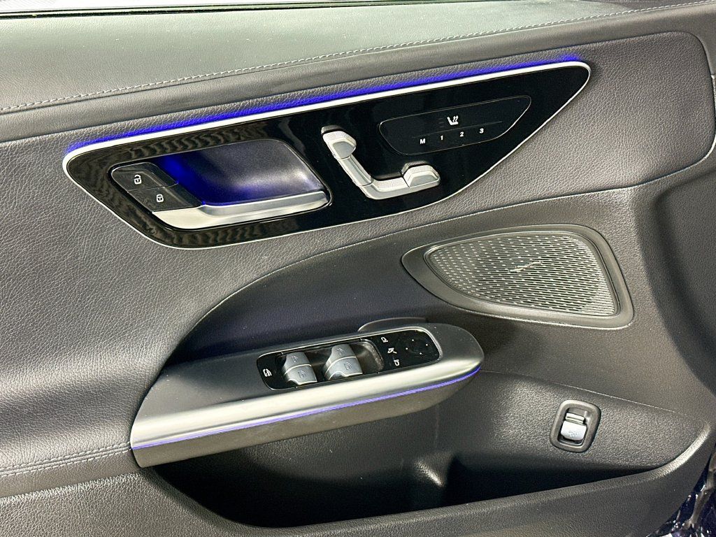Certified 2023 Mercedes-Benz C 300 Sedan image 18
