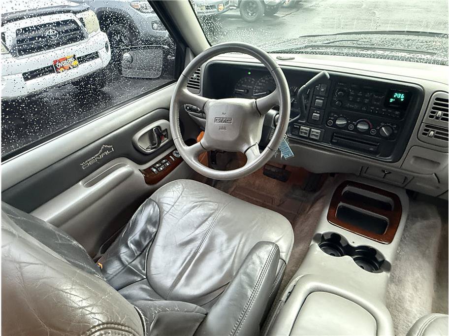 Used 1999 GMC Yukon Denali AWD/4WD image 27