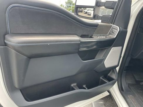 Used 2025 Ford F350 Platinum AWD/4WD image 17