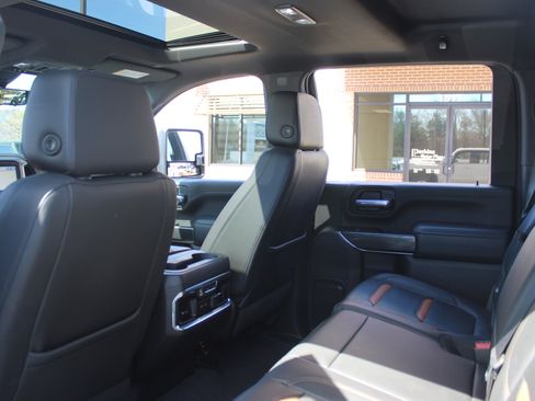 Used 2020 GMC Sierra 2500 AT4 w/ AT4 Premium Package image 31