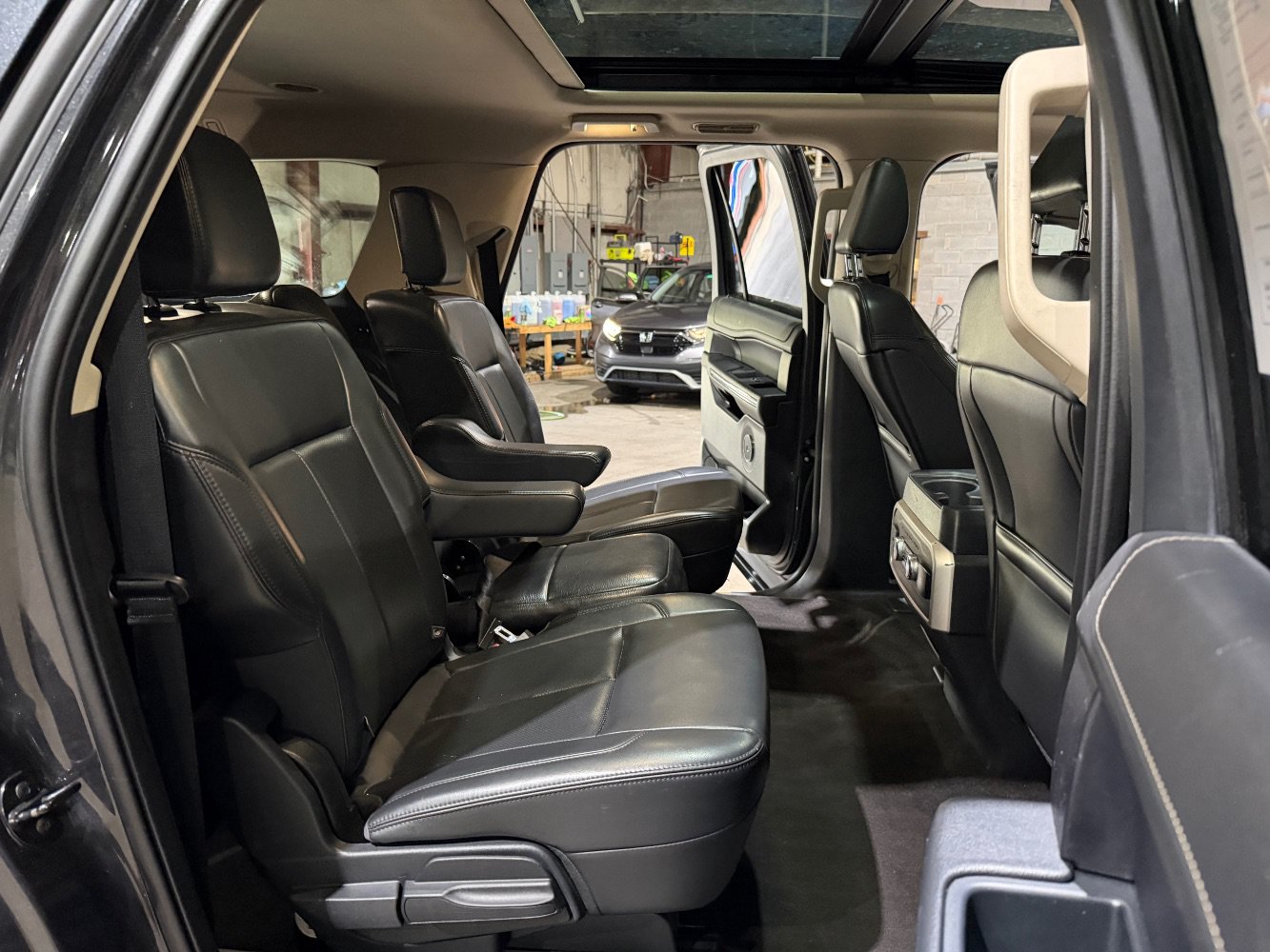 Used 2023 Ford Expedition Max XLT AWD/4WD image 22