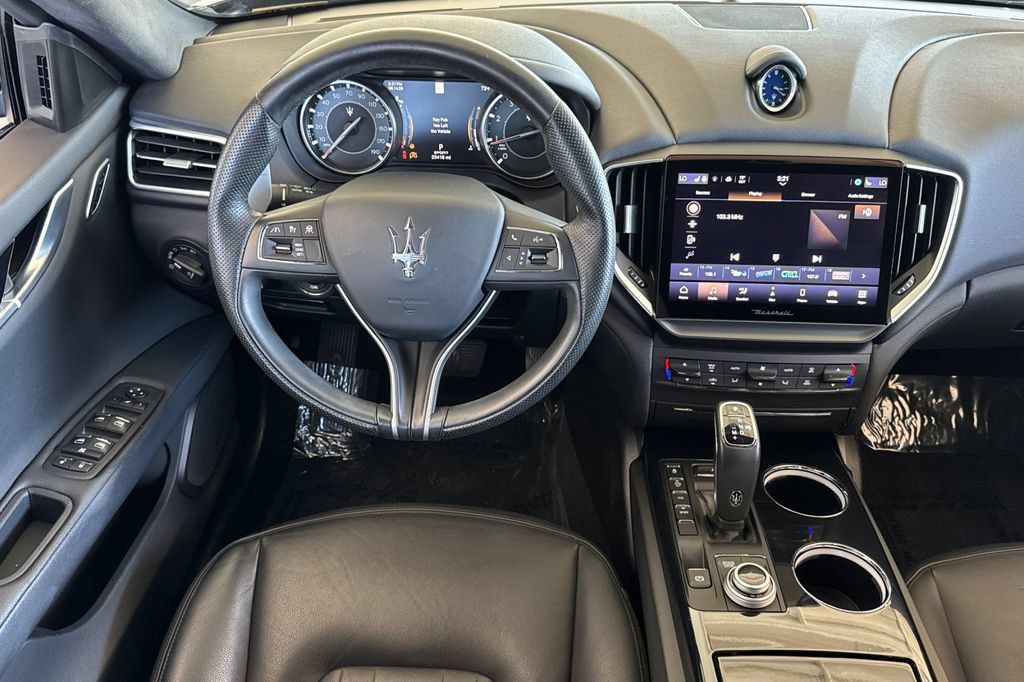 Used 2023 Maserati Ghibli Modena RWD image 13