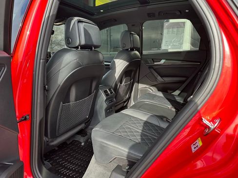 Used 2024 Audi SQ5 Prestige image 21