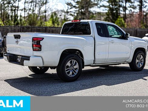 Certified 2025 Nissan Frontier SV RWD image 7
