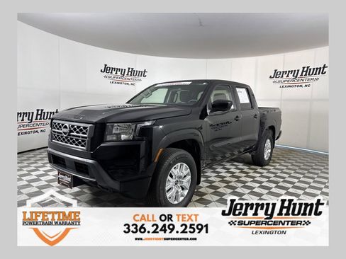 Used 2023 Nissan Frontier SV w/ Tow Package AWD/4WD image 1