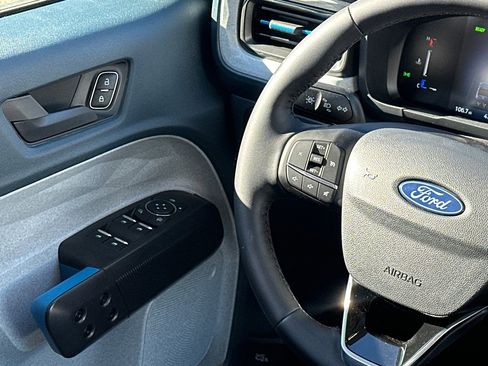 New 2025 Ford Maverick XLT w/ Equipment Group 301A image 18