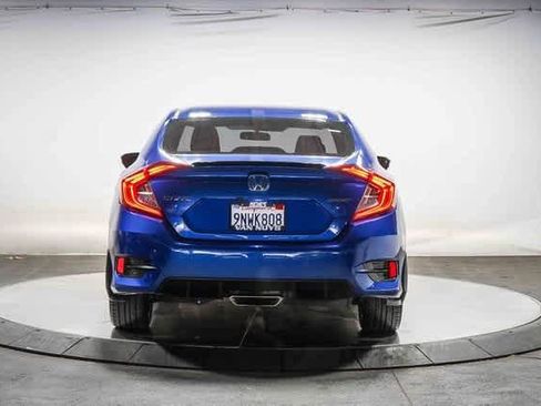 Used 2019 Honda Civic Sport image 3