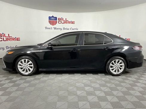 Used 2022 Toyota Camry LE w/ Convenience Package FWD image 6