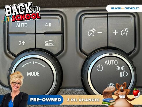 Used 2024 Chevrolet Suburban LT AWD/4WD image 32