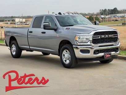 New 2024 RAM 2500 Tradesman w/ Chrome Appearance Group