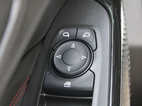 Used 2024 Chevrolet Trax RS image 20