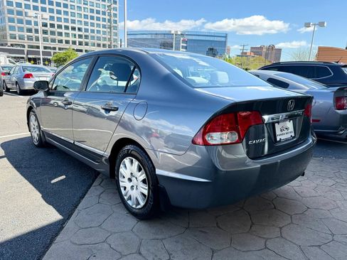 Used 2010 Honda Civic DX-VP image 5