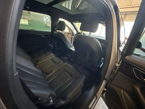 Used 2021 Audi Q7 2.0T Premium Plus AWD/4WD image 35