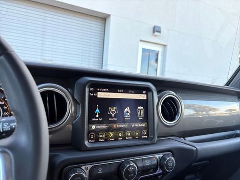 Used 2023 Jeep Wrangler Sahara image 24