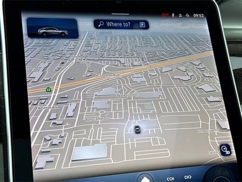 Used 2025 Mercedes-Benz GLC 300 4MATIC image 44