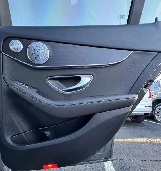 Used 2020 Mercedes-Benz C 300 Sedan image 26