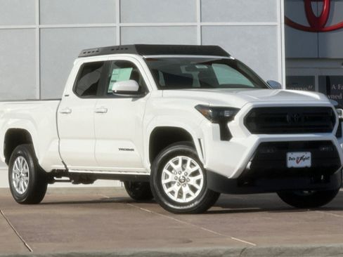 New 2025 Toyota Tacoma SR5 image 34