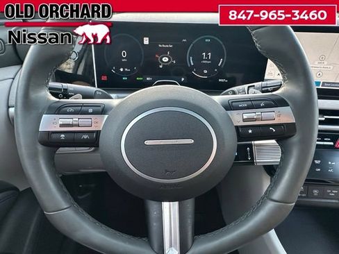 Used 2025 Hyundai Tucson Limited AWD/4WD image 22