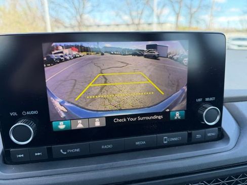 Used 2024 Honda Accord EX image 16