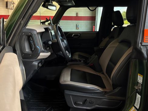 Used 2024 Ford Bronco Wildtrak AWD/4WD image 11