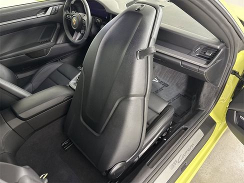 Certified 2025 Porsche 911 Carrera image 24