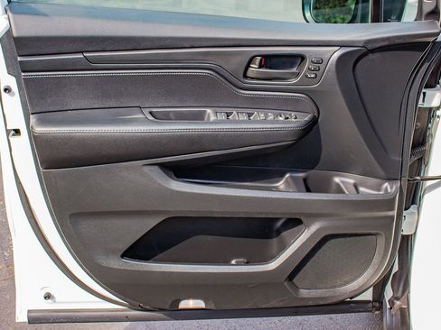 Used 2021 Honda Odyssey EX-L image 13