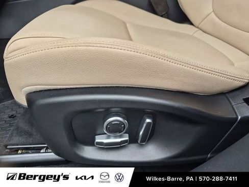 Used 2020 Jaguar F-PACE Premium AWD/4WD image 13
