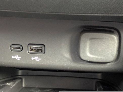 New 2026 Buick Envista Sport Touring FWD image 25