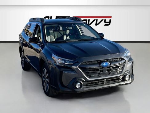 Used 2023 Subaru Outback Limited AWD/4WD image 1