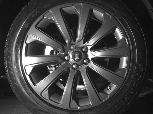 Used 2018 Land Rover Range Rover Velar R-Dynamic SE AWD/4WD image 55