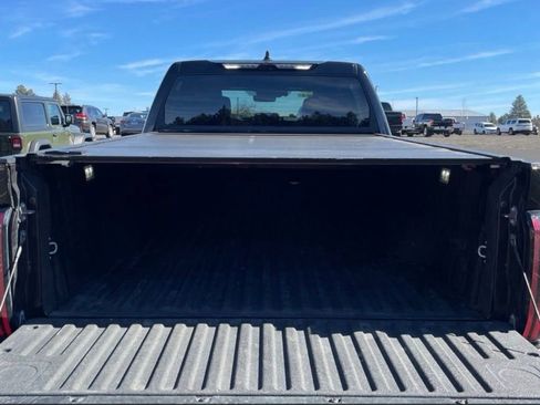 Used 2022 Toyota Tundra Platinum w/ Advanced Package image 9