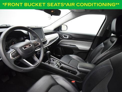 Used 2022 Jeep Compass Latitude image 11