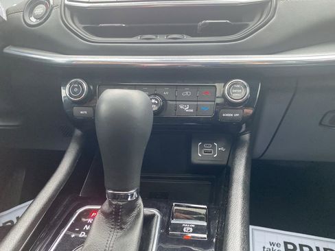 Certified 2022 Jeep Compass Limited w/ (RED) Package image 26