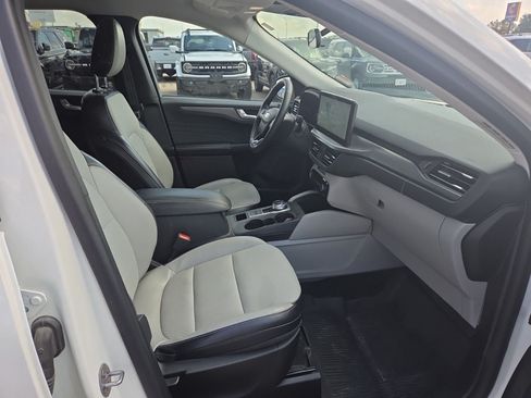 Used 2024 Ford Escape SE FWD image 14