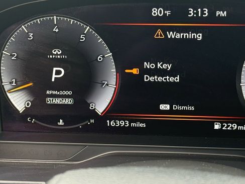 Used 2023 INFINITI QX60 Luxe w/ Performance Audio Package image 18