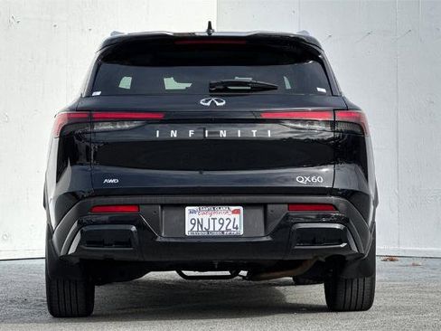 Certified 2024 INFINITI QX60 Luxe image 5