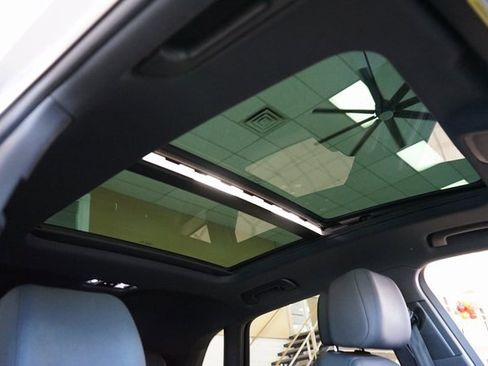 Used 2021 Audi Q3 2.0T Premium image 8