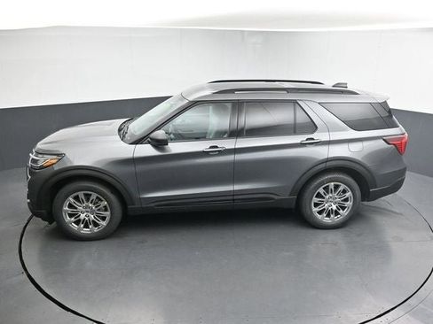 New 2026 Ford Explorer Active w/ Active Comfort Package image 19