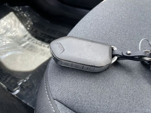 Used 2025 Kia K4 LXS image 22