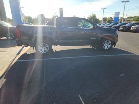 Used 2018 Chevrolet Colorado LT AWD/4WD image 7