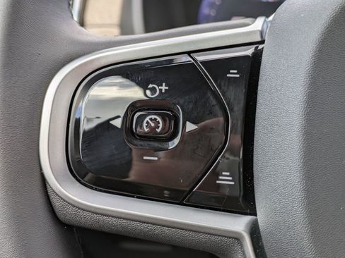 Used 2026 Volvo XC90 B6 Plus w/ Protection Package Premier AWD/4WD image 36