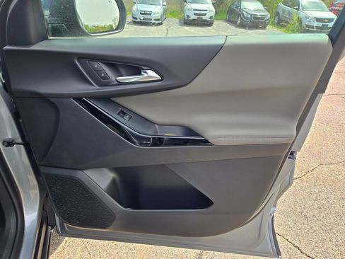 New 2026 Chevrolet Equinox LT w/ Convenience Package II FWD image 6