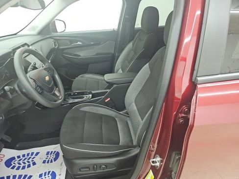 Used 2023 Chevrolet TrailBlazer LT image 4