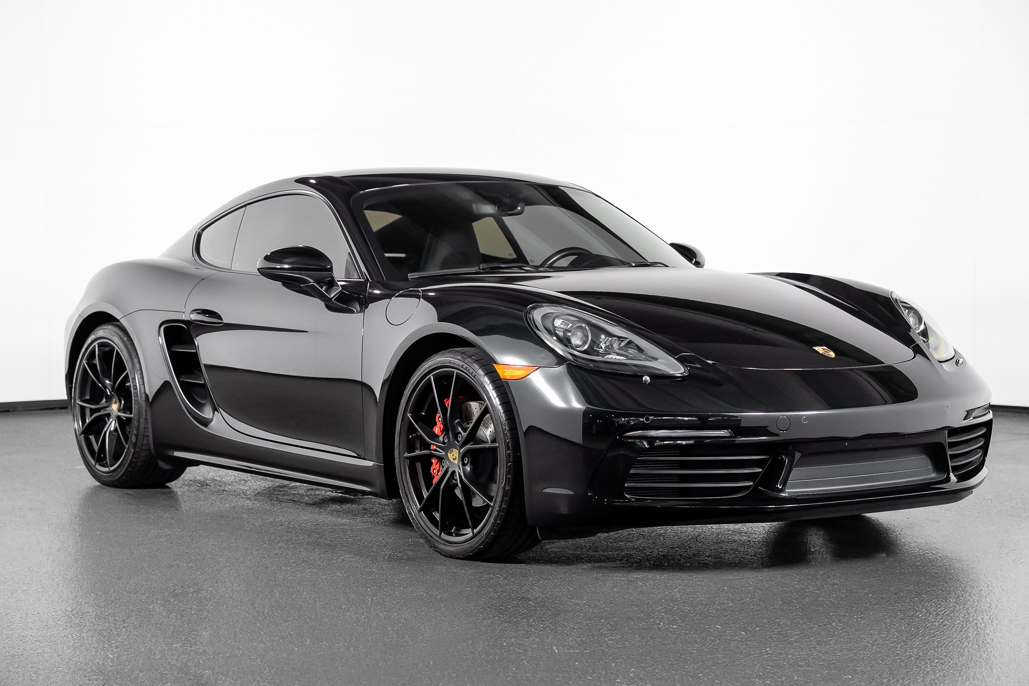 Used 2018 Porsche 718 Cayman S RWD image 35