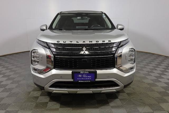 Used 2024 Mitsubishi Outlander SE AWD/4WD image 4
