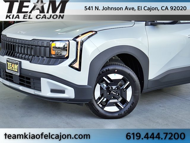 New 2027 Kia Seltos LX AWD/4WD image 3