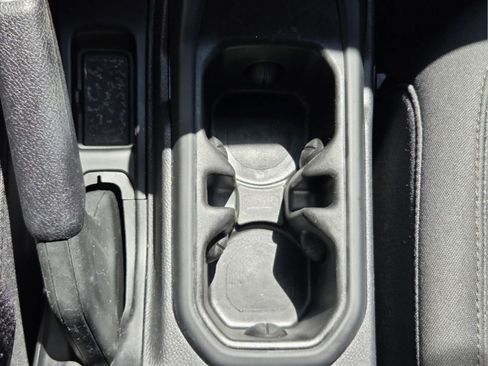 Used 2021 Jeep Wrangler Unlimited Sport AWD/4WD image 14