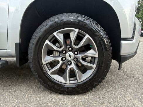 Used 2020 Chevrolet Silverado 1500 RST AWD/4WD image 25