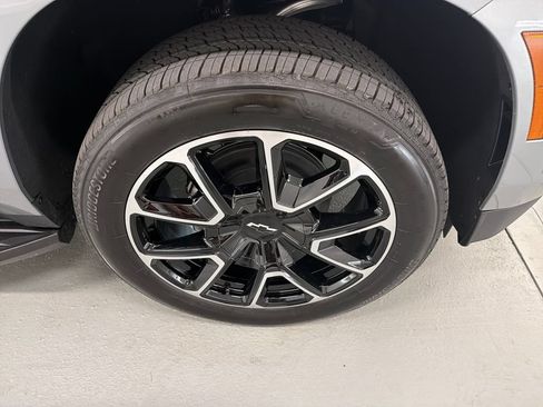 New 2026 Chevrolet Suburban RST w/ Comfort Package RWD image 4