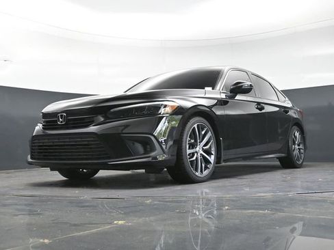 Used 2024 Honda Civic Touring image 32